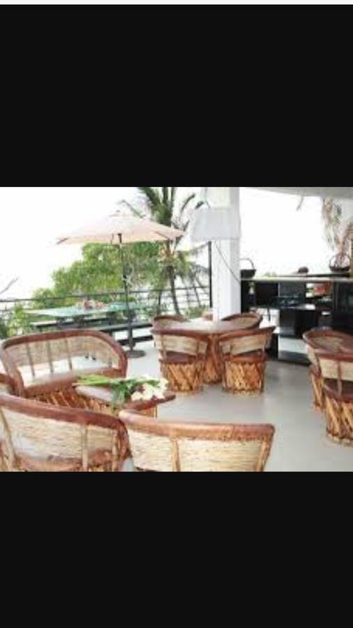 Cocos Camp Acapulco Room photo